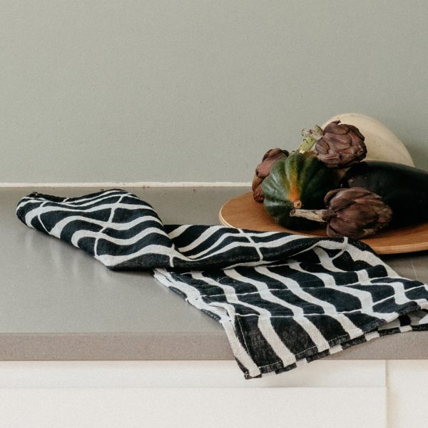 Maius kitchen towel, black, 44 x 64 cm Mode – Bild 2